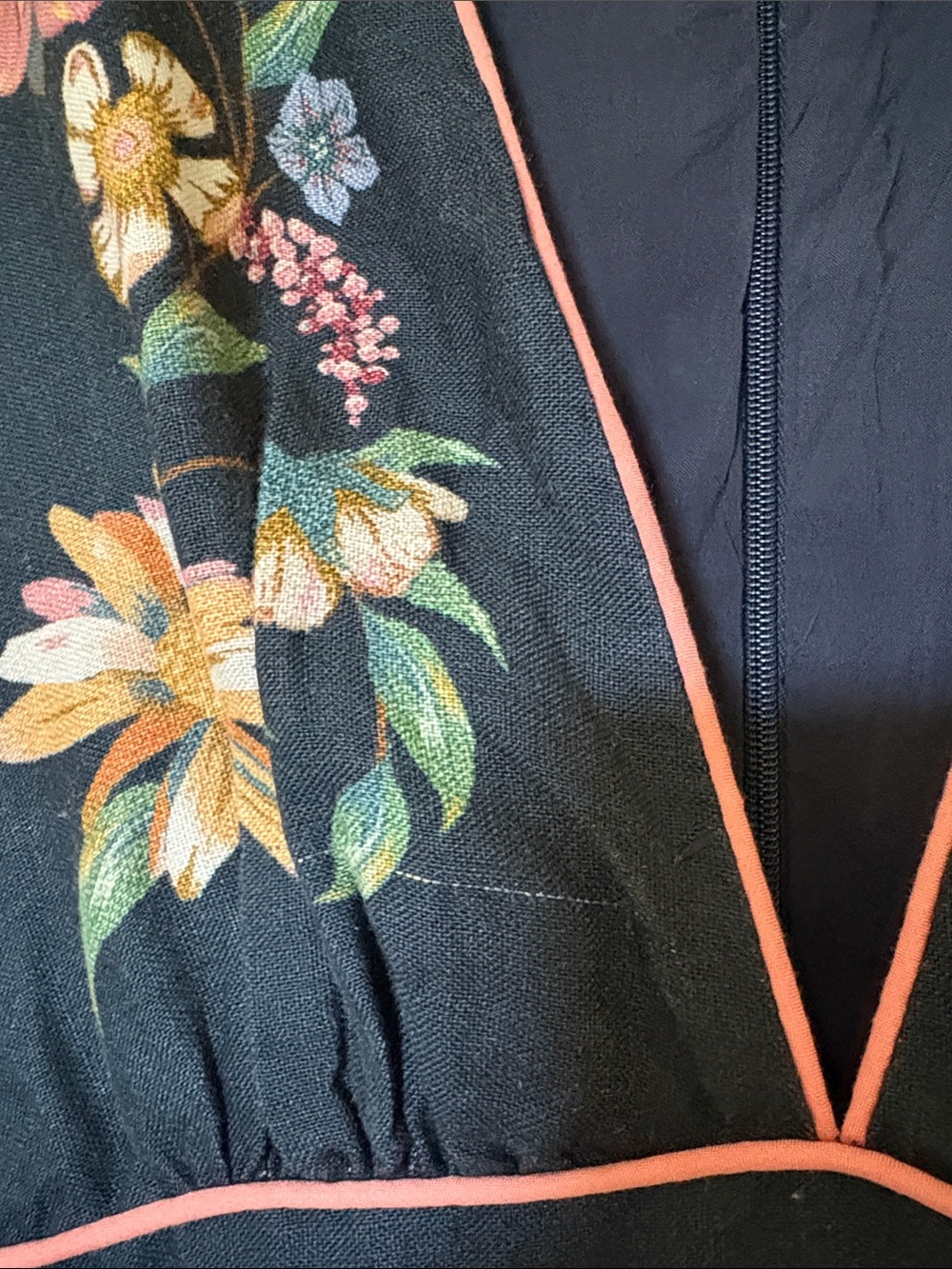 FARM Rio Black Sleeveless Floral Embroidered Midi Dress - Picture 4 of 7